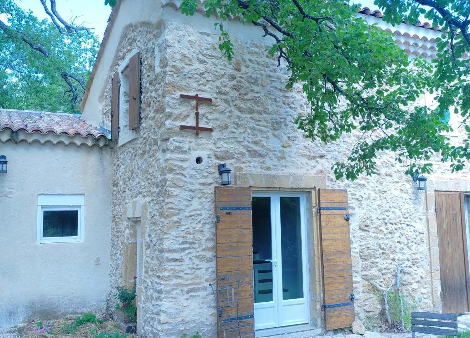 Sous Un Chene Bicentenaire Lambesc France